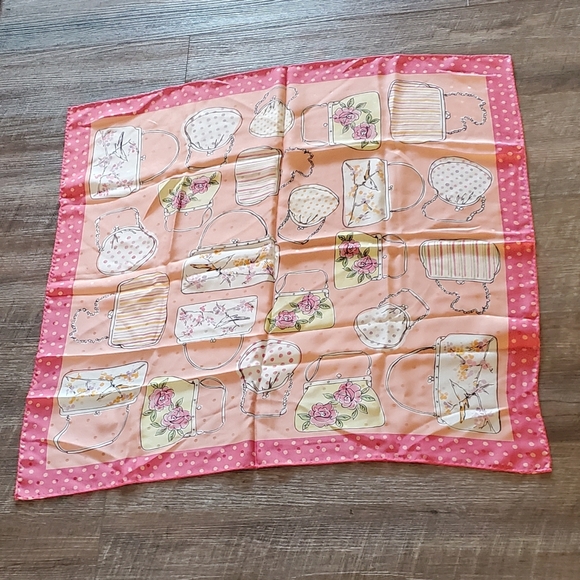 Scarfs Unknown Brand 2 in a bundle⚜️💜💕💜⚜️ - Picture 4 of 8